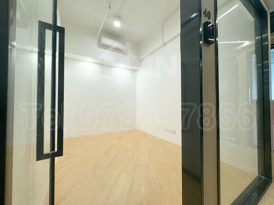 East Sun Industrial Centre
怡生工業中心
RM1140 MANHKCOM 工廈租盤 觀塘租盤 觀塘租工作室 觀塘網店出租 觀塘多用途工作室出租 租觀塘樓上舖 觀塘工廈出租 觀塘工作室出租 觀塘studio出租 觀塘分租單位 租觀塘工作室 觀塘樓上網店出租 觀塘租樓上舖 觀塘樓上舖出租