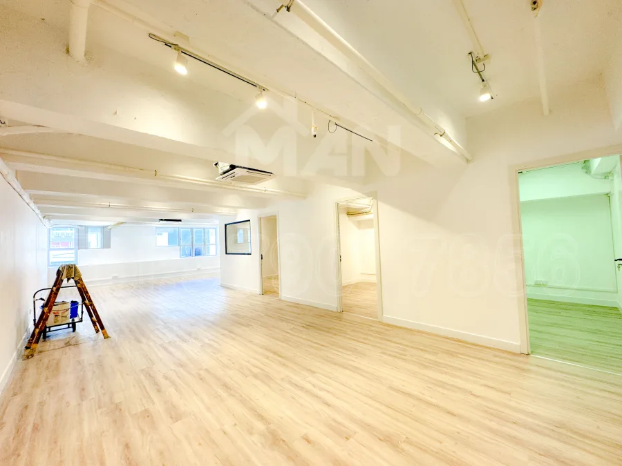 世貿大樓 World Interests Building MANHKCOM 工廈租盤 觀塘租盤 觀塘租工作室 觀塘網店出租 觀塘多用途工作室出租 租觀塘樓上舖 觀塘工廈出租 觀塘工作室出租 觀塘studio出租 觀塘分租單位 租觀塘工作室 觀塘樓上網店出租 觀塘租樓上舖 觀塘樓上舖出租