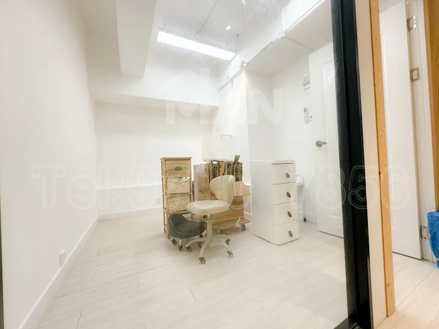 世貿大樓 World Interests Building MANHKCOM 工廈租盤 觀塘租盤 觀塘租工作室 觀塘網店出租 觀塘多用途工作室出租 租觀塘樓上舖 觀塘工廈出租 觀塘工作室出租 觀塘studio出租 觀塘分租單位 租觀塘工作室 觀塘樓上網店出租 觀塘租樓上舖 觀塘樓上舖出租