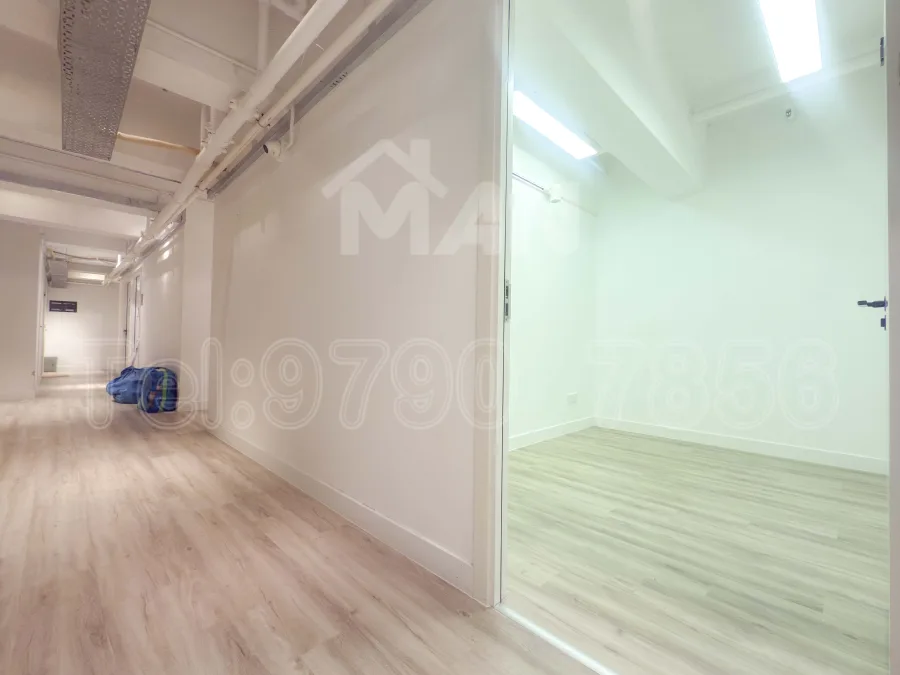 Rm.25 世貿大樓 World Interests Building MANHKCOM 工廈租盤 觀塘租盤 觀塘租工作室 觀塘網店出租 觀塘多用途工作室出租 租觀塘樓上舖 觀塘工廈出租 觀塘工作室出租 觀塘studio出租 觀塘分租單位 租觀塘工作室 觀塘樓上網店出租 觀塘租樓上舖 觀塘樓上舖出租