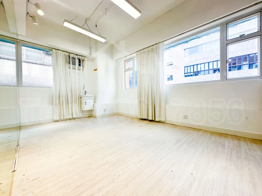 Rm.D5 駱駝漆大廈 1座 Camel Paint Building Block I MANHKCOM 工廈租盤 觀塘租盤 觀塘租工作室 觀塘網店出租 觀塘多用途工作室出租 租觀塘樓上舖 觀塘工廈出租 觀塘工作室出租 觀塘studio出租 觀塘分租單位 租觀塘工作室 觀塘樓上網店出租 觀塘租樓上舖 觀塘樓上舖出租