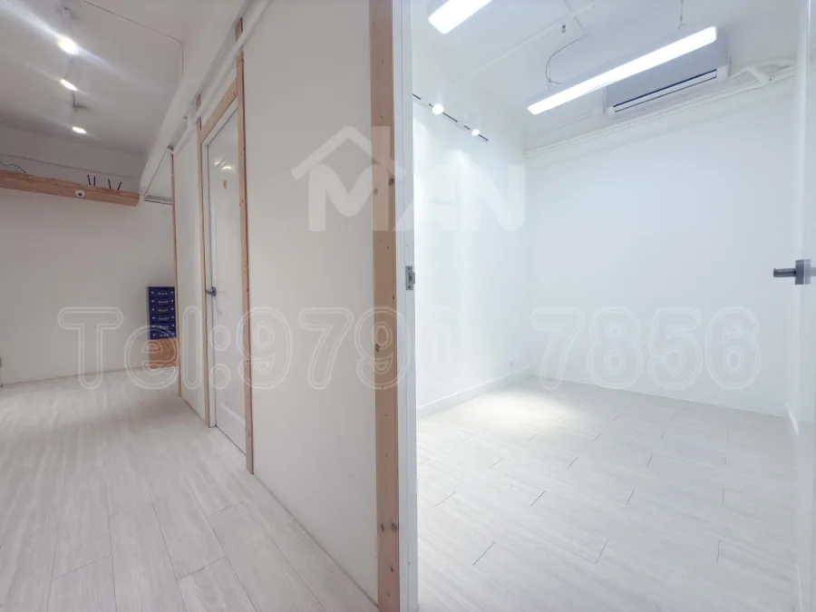 Rm.1P 開聯工業中心 hoi luen industrial centre MANHKCOM 工廈租盤 觀塘租盤 觀塘租工作室 觀塘網店出租 觀塘多用途工作室出租 租觀塘樓上舖 觀塘工廈出租 觀塘工作室出租 觀塘studio出租 觀塘分租單位 租觀塘工作室 觀塘樓上網店出租 觀塘租樓上舖 觀塘樓上舖出租