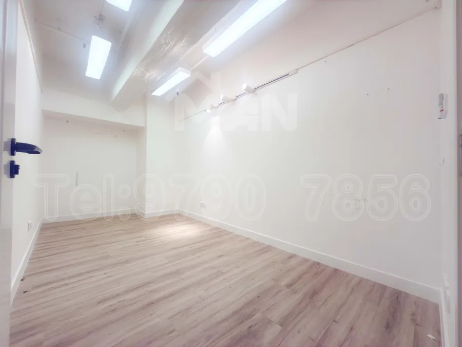 Rm.09 世貿大樓 World Interests Building MANHKCOM 工廈租盤 觀塘租盤 觀塘租工作室 觀塘網店出租 觀塘多用途工作室出租 租觀塘樓上舖 觀塘工廈出租 觀塘工作室出租 觀塘studio出租 觀塘分租單位 租觀塘工作室 觀塘樓上網店出租 觀塘租樓上舖 觀塘樓上舖出租