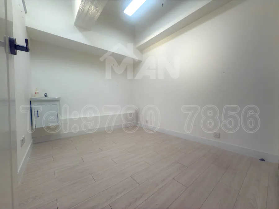 Rm.A15 世貿大樓 World Interests Building MANHKCOM 工廈租盤 觀塘租盤 觀塘租工作室 觀塘網店出租 觀塘多用途工作室出租 租觀塘樓上舖 觀塘工廈出租 觀塘工作室出租 觀塘studio出租 觀塘分租單位 租觀塘工作室 觀塘樓上網店出租 觀塘租樓上舖 觀塘樓上舖出租