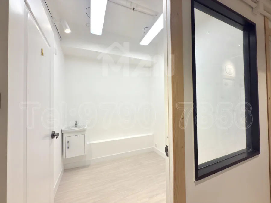 2A 冠力工業大廈 crown industrial building MANHKCOM 工廈租盤 觀塘租盤 觀塘租工作室 觀塘網店出租 觀塘多用途工作室出租 租觀塘樓上舖 觀塘工廈出租 觀塘工作室出租 觀塘studio出租 觀塘分租單位 租觀塘工作室 觀塘樓上網店出租 觀塘租樓上舖 觀塘樓上舖出租