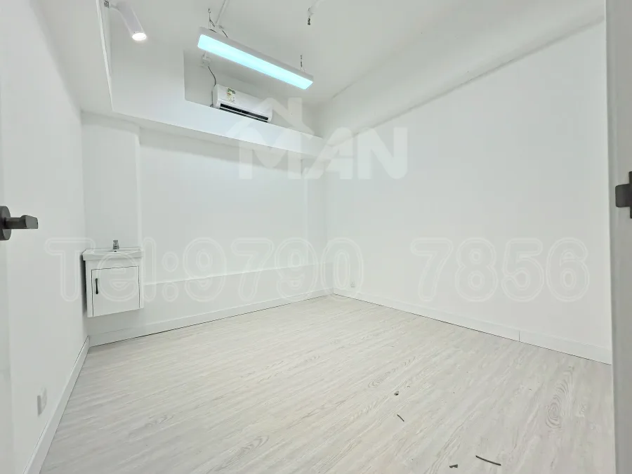 有利中心 yau lee centre MANHKCOM 工廈租盤 觀塘租盤 觀塘租工作室 觀塘網店出租 觀塘多用途工作室出租 租觀塘樓上舖 觀塘工廈出租 觀塘工作室出租 觀塘studio出租 觀塘分租單位 租觀塘工作室 觀塘樓上網店出租 觀塘租樓上舖 觀塘樓上舖出租